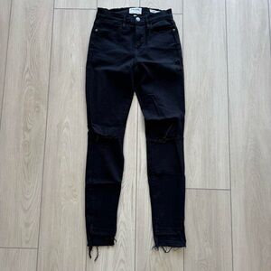 FRAME Le High Skinny Jeans | Black Distressed | Size 25
